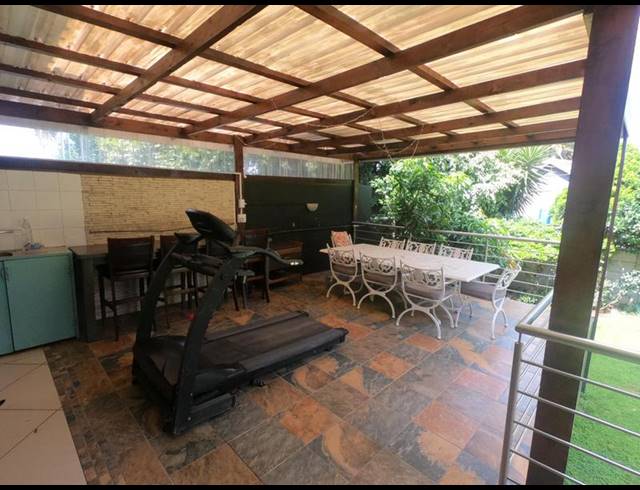 4 BEDROOM HOUSE FOR SALE IN BORDEAUX